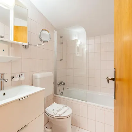 דירה Flat Near Slopes, Cleaning Included