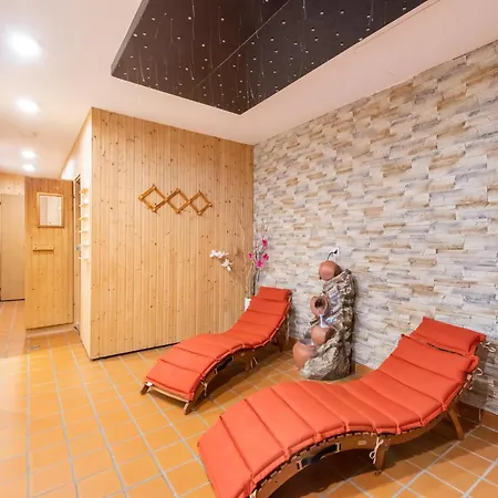 Flat Near Slopes, Cleaning Included דירה *